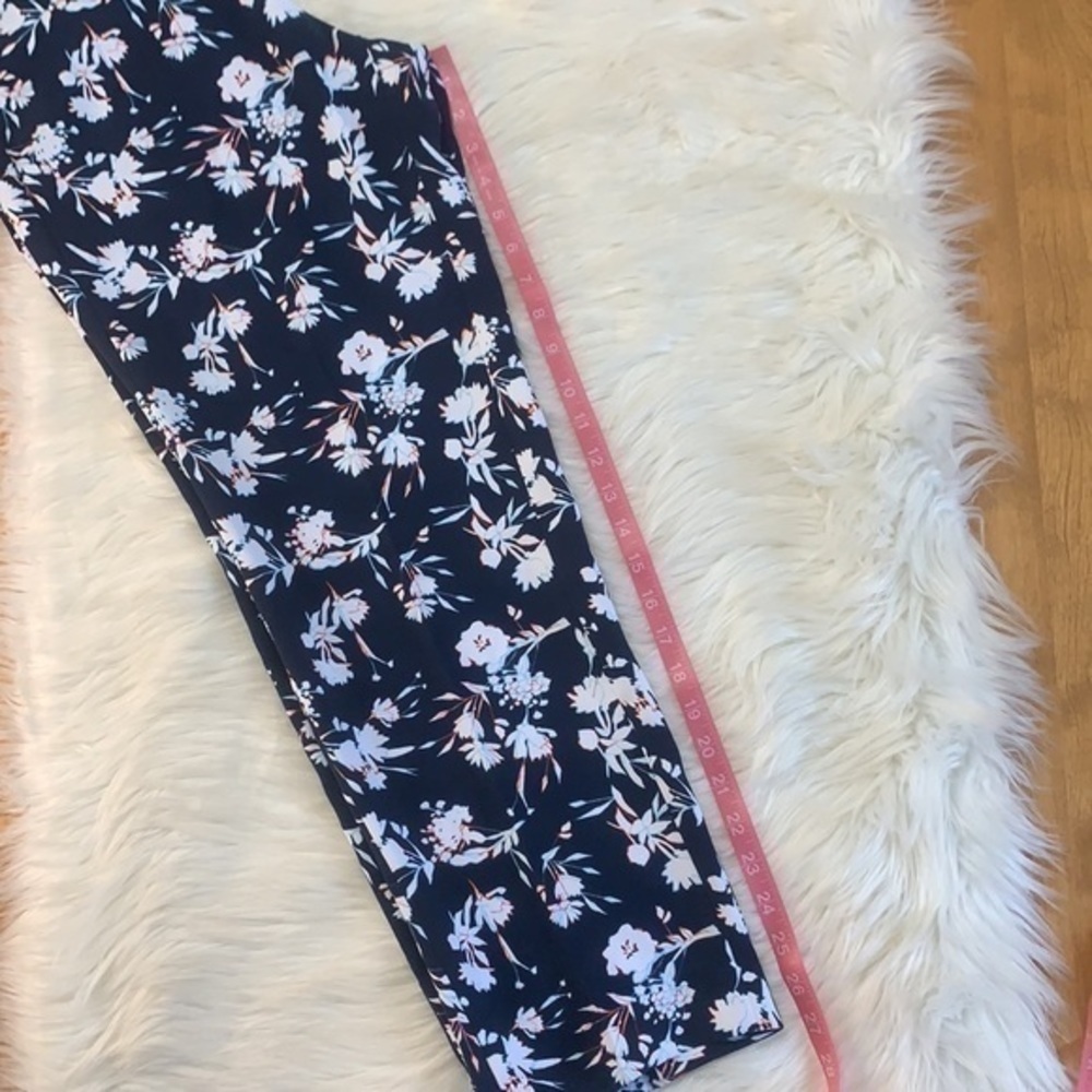 NWOT Banana Republic ‘Avery’ floral ankle pants 8L - Picture 8 of 9